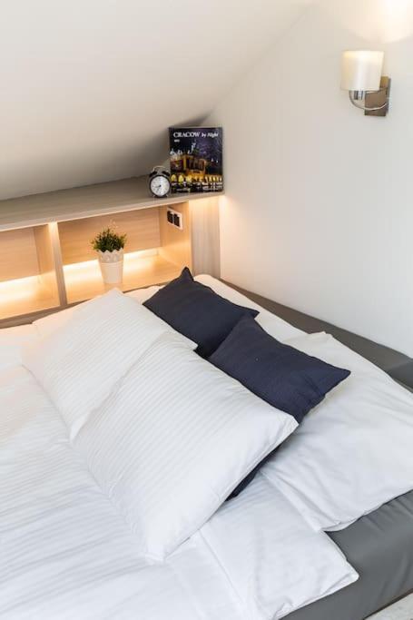 Modern & New Place Next To Wawel Castle & Vistula คราคูฟ ภายนอก รูปภาพ