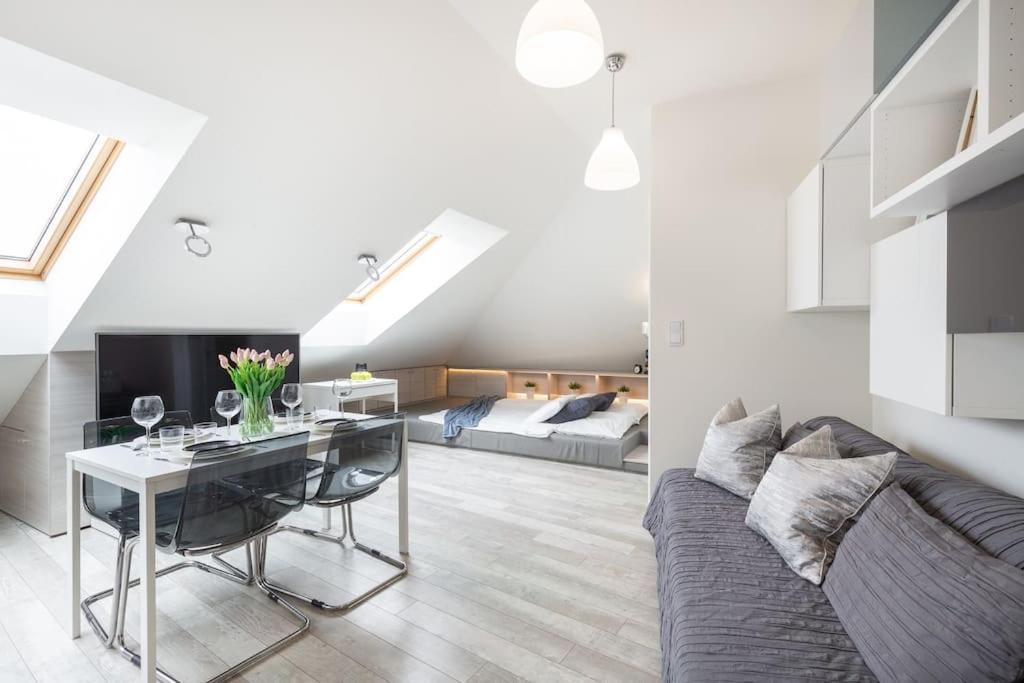 Modern & New Place Next To Wawel Castle & Vistula คราคูฟ ภายนอก รูปภาพ